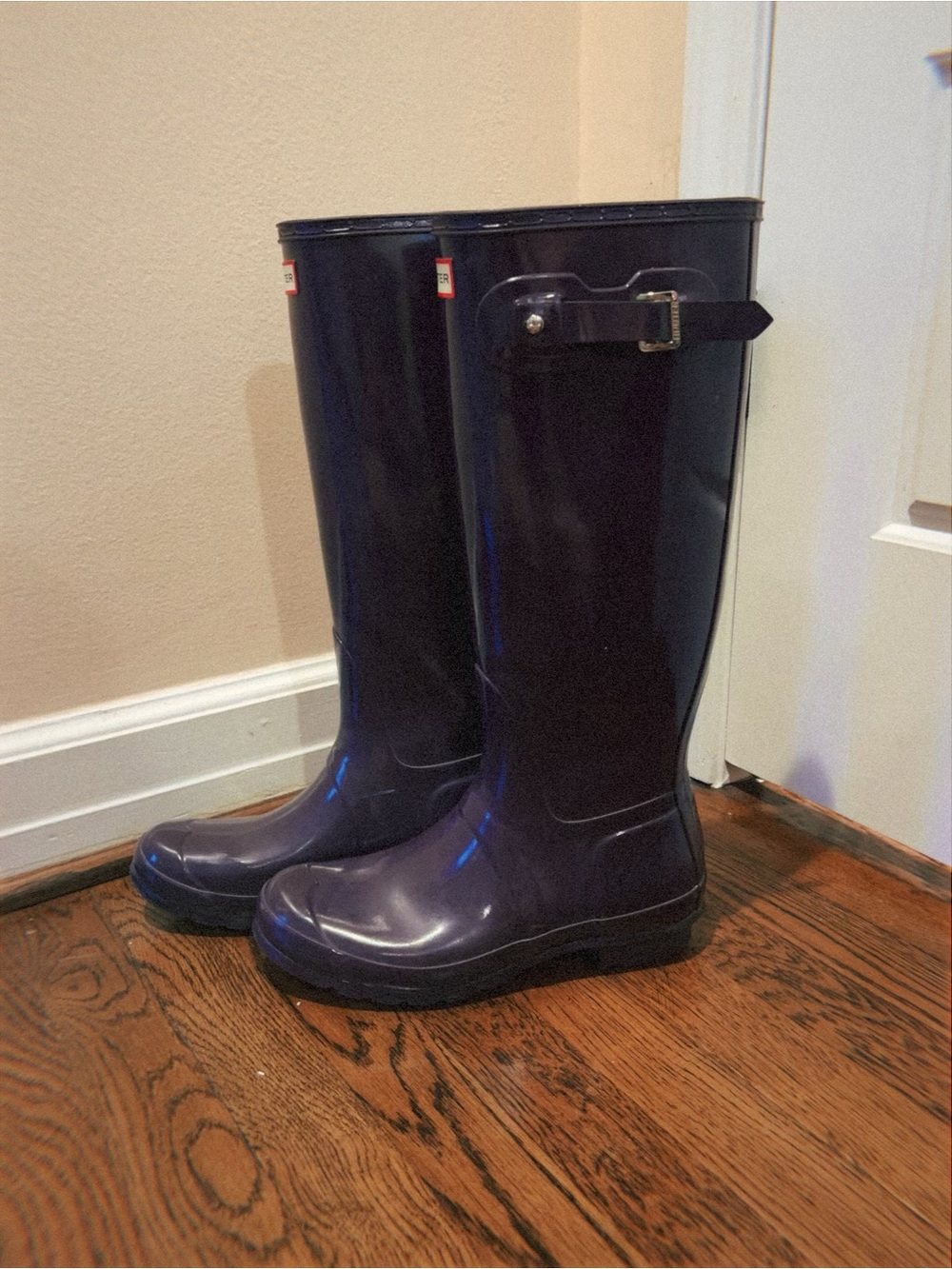 Hunter Women’s Tall Rain Boots in Deep Purple